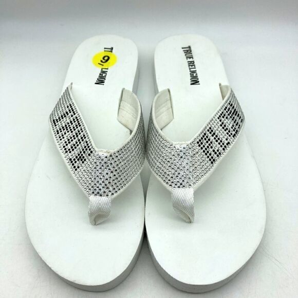 NWT True Religion Amayah Embellished White Sandals Size 9M - Picture 1 of 7